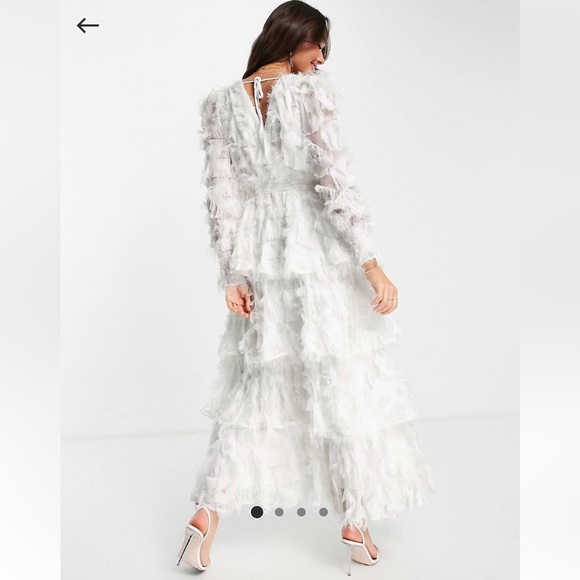 Y.A.S Bridal Dress - Picture 3 of 7